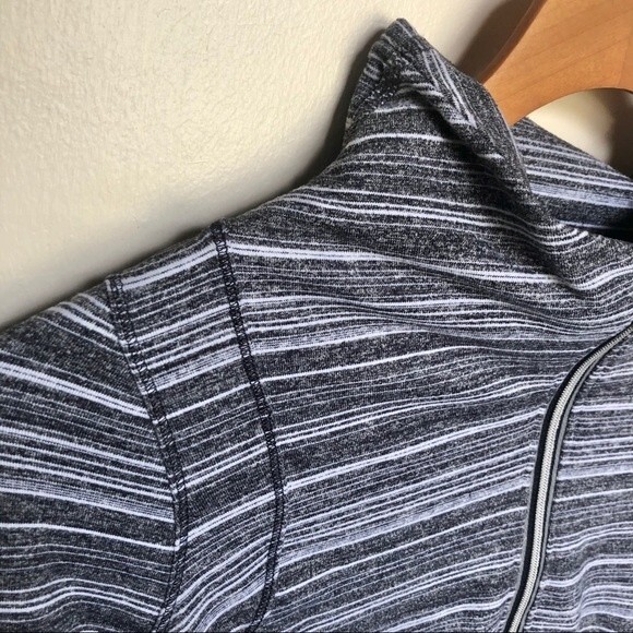Lululemon Athletica Striped Pacesetter Pullover Jacket Size 6 - Picture 4 of 16
